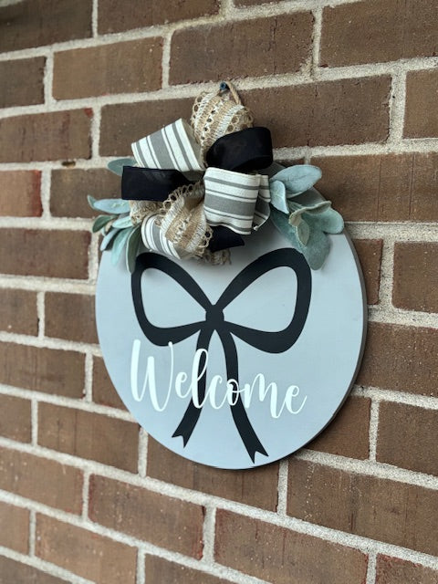 Welcome with Bow Door Hanger